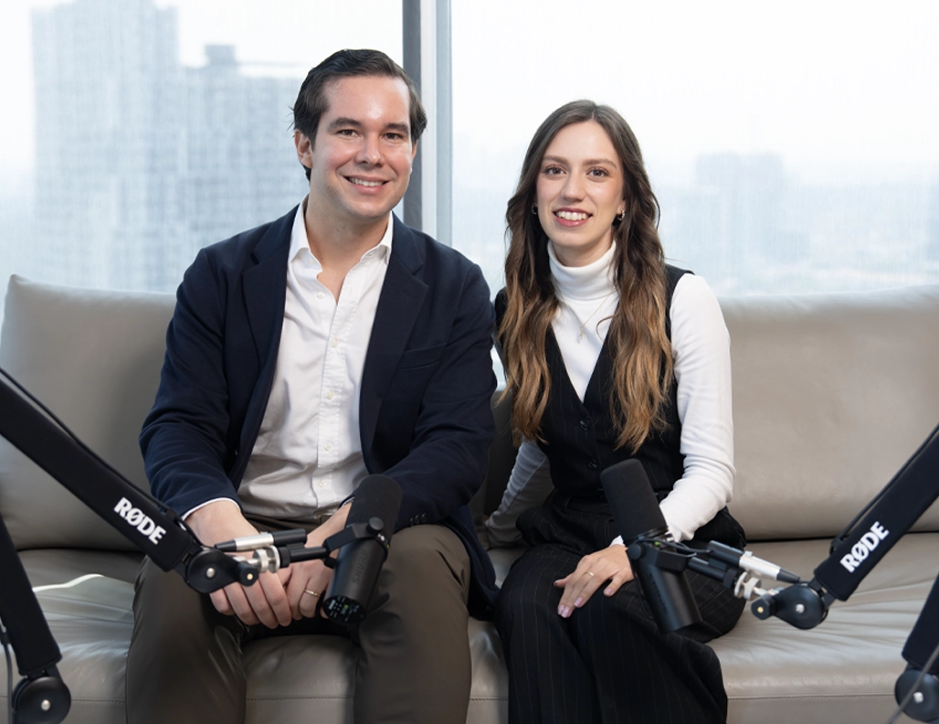 Rodrigo González Olson y Majo Velasco en VAZ Podcast